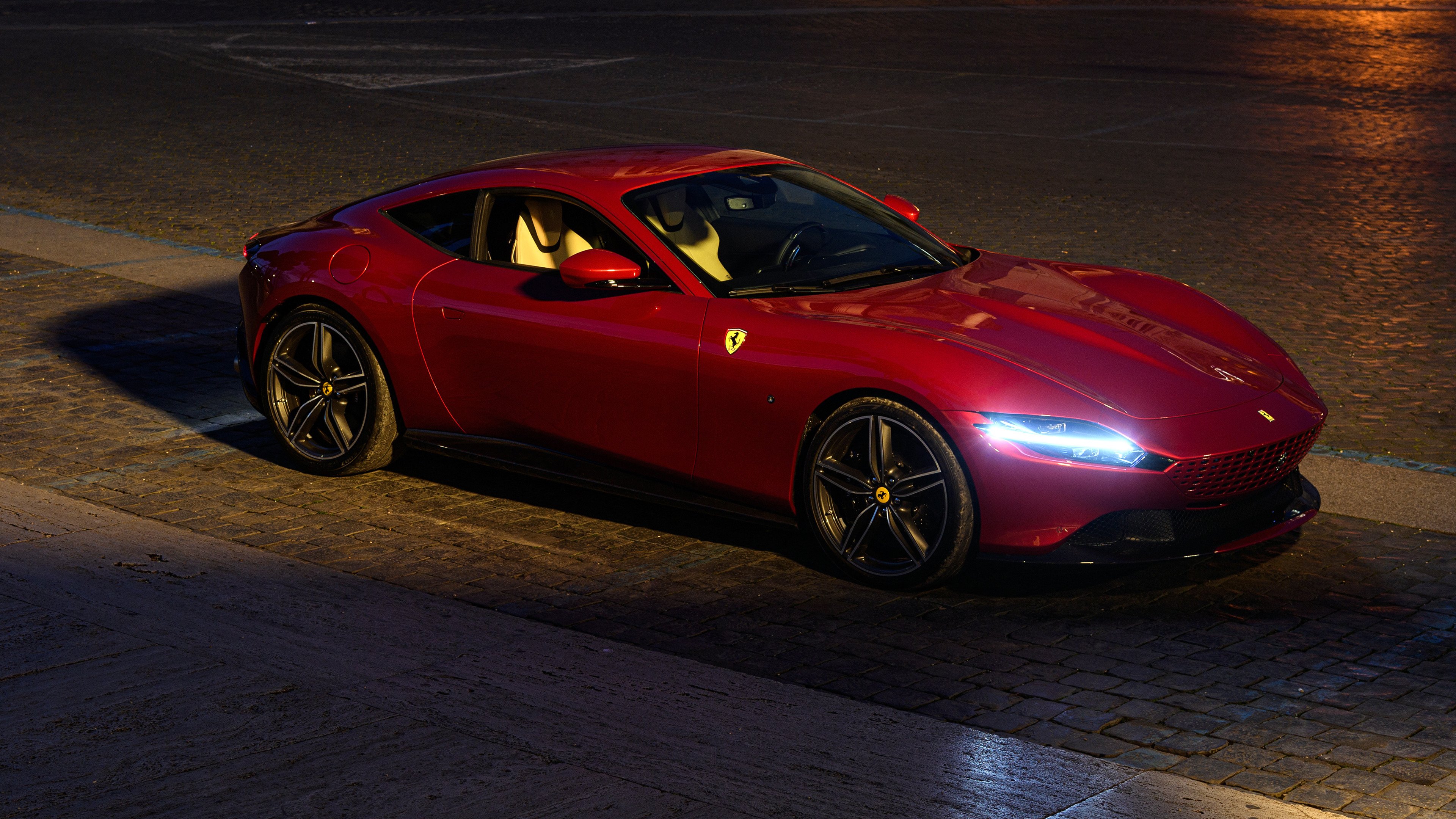 开云体育中国-东决关键战，热火终结新疆队，跨联赛对决引爆篮球界